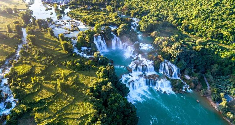 Vietnam Motorcycle Tour to Ba Be, Ban Gioc, Thac Ba, Lang Son - DNQ Travel 9