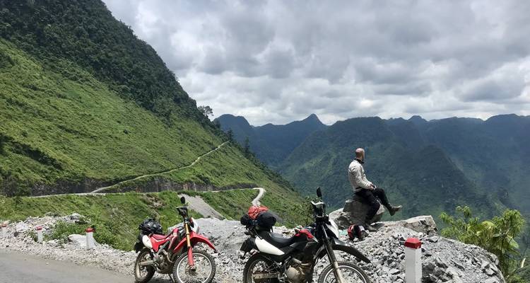 Vietnam Motorcycle Tour to Ba Be, Ban Gioc, Thac Ba, Lang Son - DNQ Travel 3