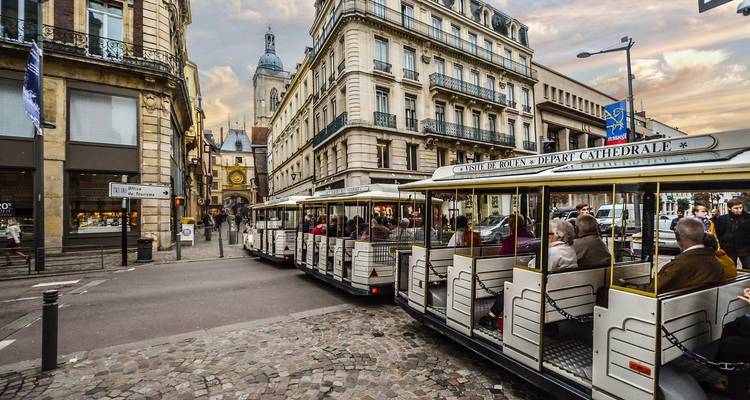Des plages de la Côte Fleurie à Paris - croisière de port en port - CroisiEurope River Cruises 6