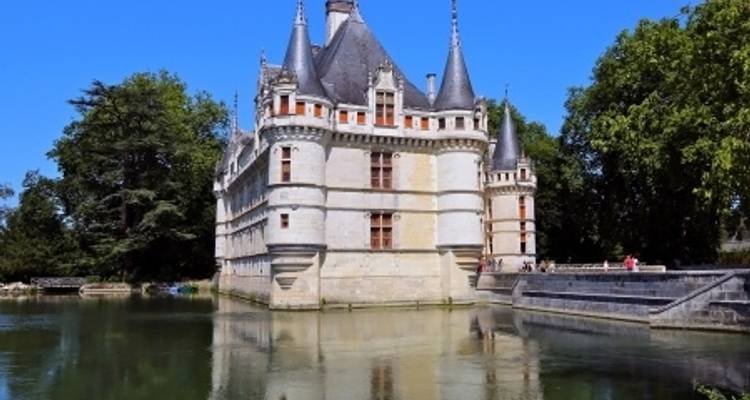 From the Châteaux of Chambord and Chenonceau to the Loire Valley (7 destinations) - CroisiEurope River Cruises 7