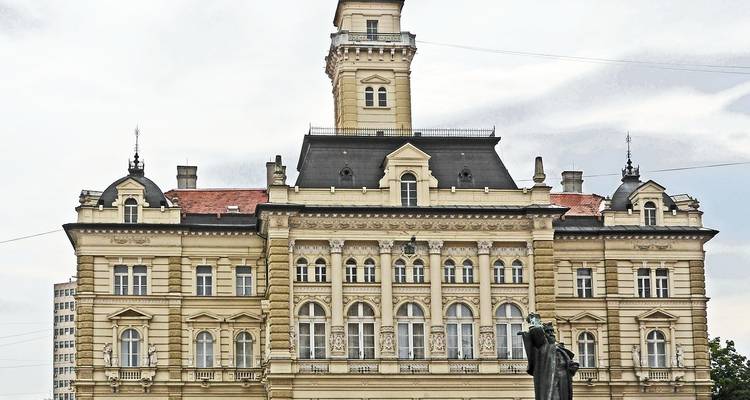 From the Tisza to the Danube, through the Real Hungary (port-to-port cruise) - CroisiEurope River Cruises 1