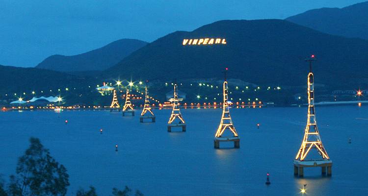 Vacances en famille au Vietnam de Hanoi à Saigon en passant par Hue, Hoi An et la baie d'Halong - DNQ Travel 2