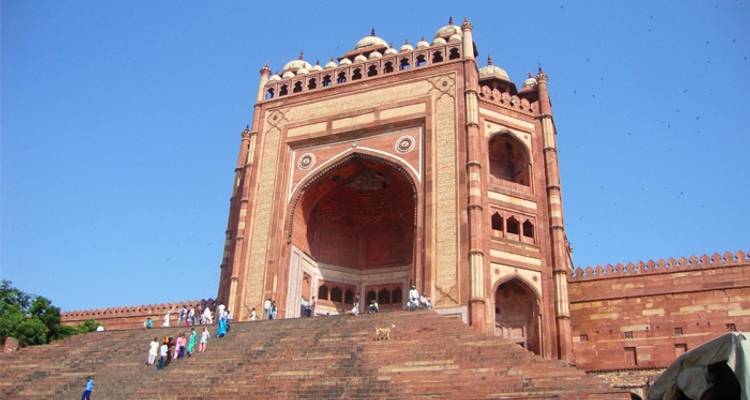 2 Days Taj Mahal Tour by India's fastest Train - ITS holidays 4