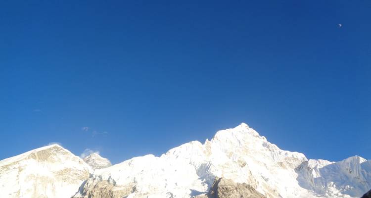 Excursión al campamento base del Everest 12 días - Mega Mount Treks and Expedition Pvt.Ltd.  1