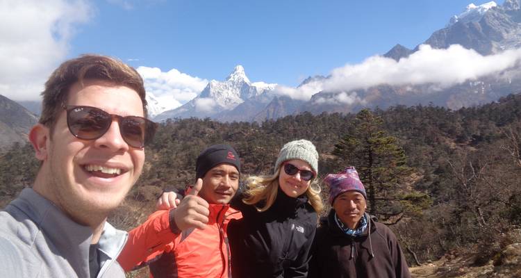 Excursión al campamento base del Everest 11 días - Mega Mount Treks and Expedition Pvt.Ltd.  3