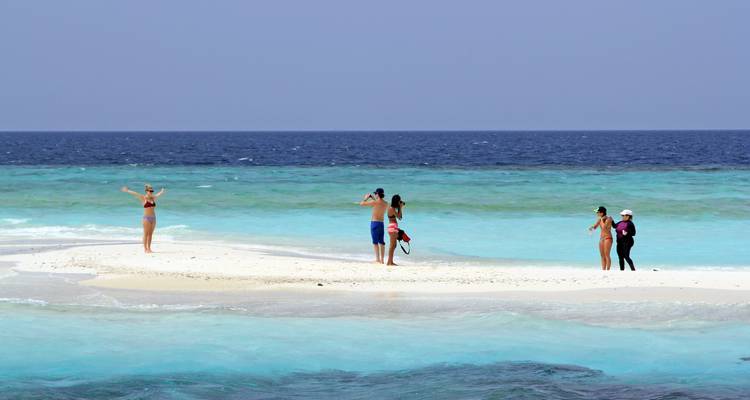 Maldives:  4 day tour!  Maafushi + Island Hopping - BeachLife Tours 8