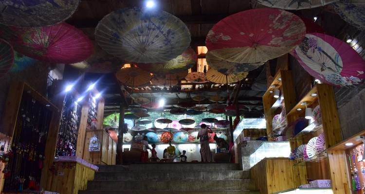 Cycle de 14 jours entre Chengdu et Guiyang : pandas, dinosaures, liqueurs de haute qualité et villes anciennes - Sichuan Adventure 9