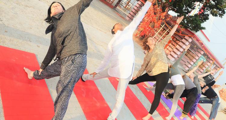 Formación de Profesores Certificada por la Alianza del Yoga de 200 horas en Rishikesh, India - Vedansha Yoga 1