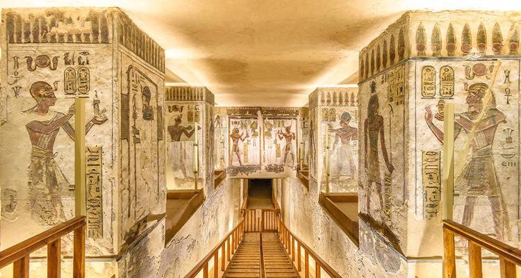 5 Stars Nile River Cruise 4 Days / 3 Nights - Let's Tour Egypt  4