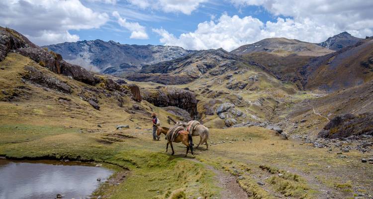 Excursión de 4 días a la Montaña arcoíris + Ausangate - FlashpackerConnect 7