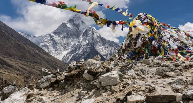 Excursionismo en campamento base del Everest - Amazing Authentic Treks  2