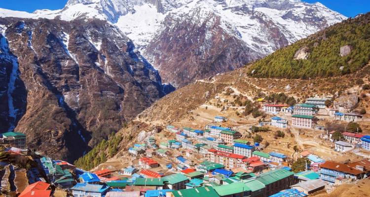 Excursionismo en campamento base del Everest - Amazing Authentic Treks  3