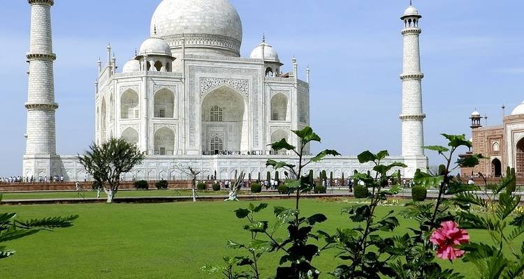 Private Taj Mahal Agra Overnight Tour from Delhi - Taj Destination Tours  7