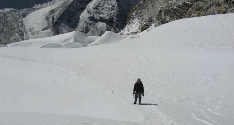 Escalada al pico de la Isla con el Campamento Base del Everest - Icicles Adventure Treks & Tours (P.) Ltd. 4