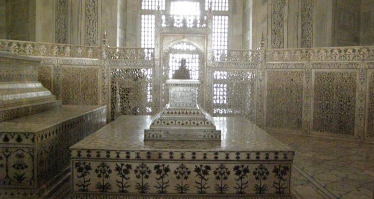 Classic Rajasthan Tour 14 Days/13 Nights - Taj Destination Tours  2