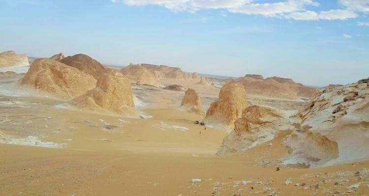 Visita panorámica de Egipto: El Cairo, Desierto Blanco, crucero por el Nilo y mar Rojo - Look at Egypt Tours  7