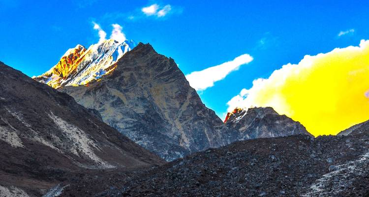 Excursión al campamento base del Everest - 14 días - Mount Adventure Holidays Pvt.Ltd 10