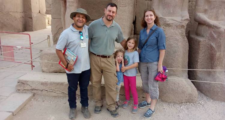 Circuito a los tesoros de Luxor - explora la orilla este y oeste de Luxor con los templos de Dandarah y Abydos - Look at Egypt Tours  4