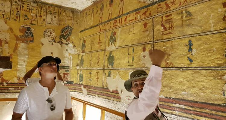 Circuito a los tesoros de Luxor - explora la orilla este y oeste de Luxor con los templos de Dandarah y Abydos - Look at Egypt Tours  6