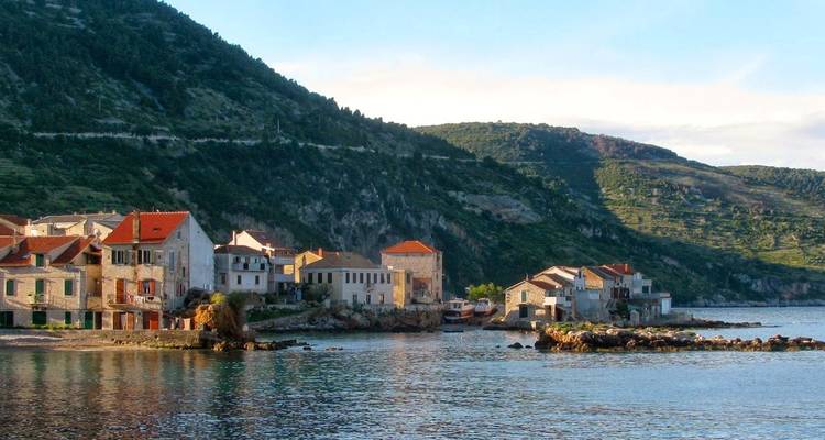 Hike and kayak along the Dalmatian coast - semi supported tour - Meridien Ten 4