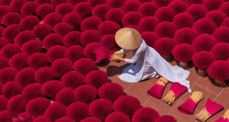 Visita de medio día a la Aldea del Incienso y la Calle del Tren de Quang Phu Cau - Asia Focus Travel 6