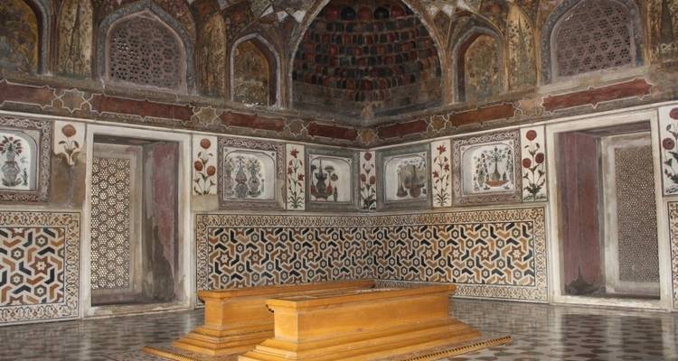Unforgettable 7 Day Guided Golden Triangle Tour of India - Taj tour trips 9