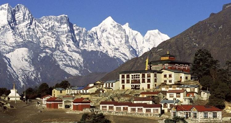 Trekking al campamento base del Everest - Shakti Travels and Tours 6