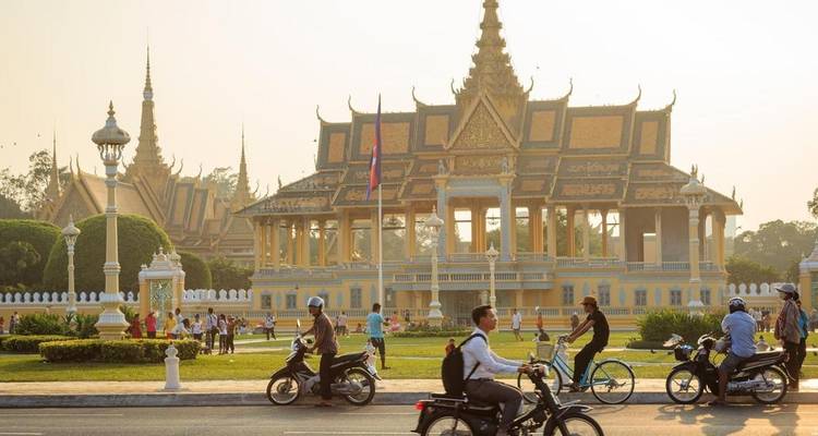 Vietnam Camboya viaje a Angkor, Phnompenh, Saigón, bahía de Halong y Hanói - VietLong Travel 6