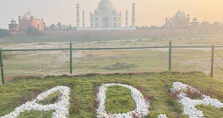 Same-Day Taj Mahal Trip  From Delhi All Included - Fragrance of Taj 1
