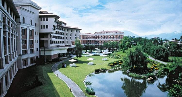 Luxury Retreats Tour in Nepal -7 Days - Himalayan Adventure Treks & Tours 2