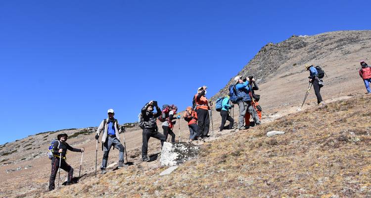 Excursión al campamento base del Everest con el paso de Chola por los lagos de Gokyo - Himalayan Sanctuary Adventure 7