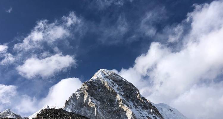 Excursión al campamento base del Everest con el paso de Chola por los lagos de Gokyo - Himalayan Sanctuary Adventure 10