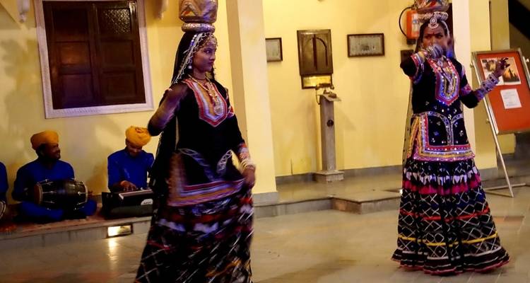 Taj Mahal, tigres, vida salvaje, espiritualidad y Clase de cocina - excursión al triángulo de oro con Ranthambore y Varanasi - Julie International Tours 9