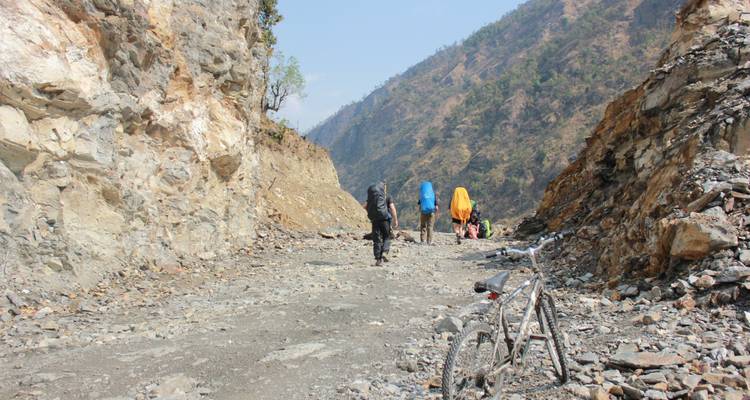 Trek to Manaslu - Trekking Package in the Himalayas - Himalayan Planet Adventures 3