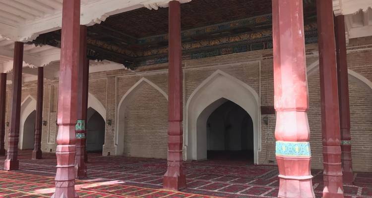 China Silk Road 10 Days: Xian, Zhangye, Jiayuguan, Dunhuang, Turpan, Urumqi, Kashgar - Silk Road Trips 9
