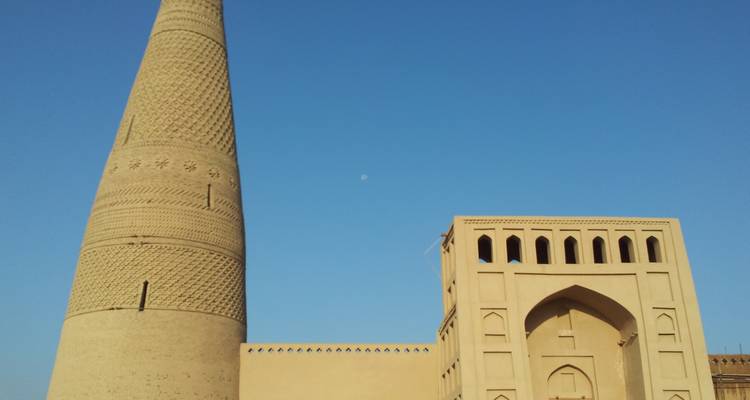 China Silk Road 10 Days: Xian, Zhangye, Jiayuguan, Dunhuang, Turpan, Urumqi, Kashgar - Silk Road Trips 10