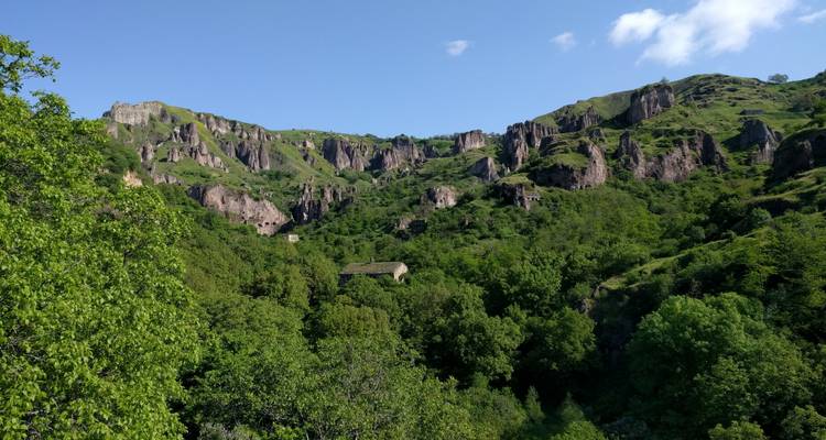A Walk in the Mountains - Trek, Hike and Enjoy Armenia - Origin Tour 4