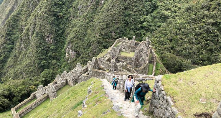 Circuito Perú icónico 6 días y 5 noches - Action Peru Treks 1
