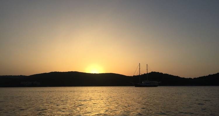 Vela Yoga en Croacia - de Dubrovnik a Split - Med Sailing Holidays 1