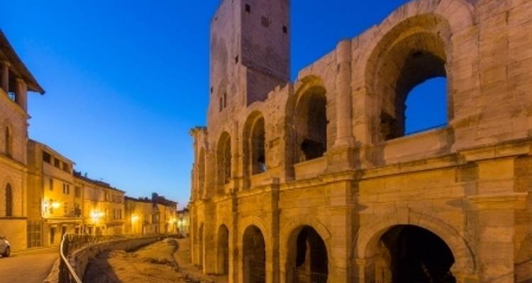 Santons and Christmas traditions along the canals of Provence Following the footsteps of fortresses and authentic villages - CroisiEurope River Cruises 4