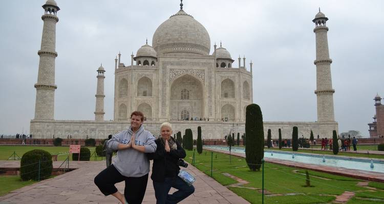 Majestad Mercedes: circuito de lujo de un día al Taj Mahal desde Delhi - Golden Triangle Tours Of India 6