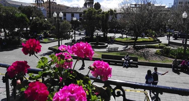 Ecuador Vino y Rosas 3 Días - GUIDEcuador Travel 1