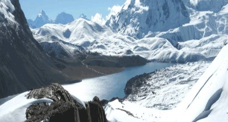 Senderismo por el lago Tilicho - Outshine Adventure  1