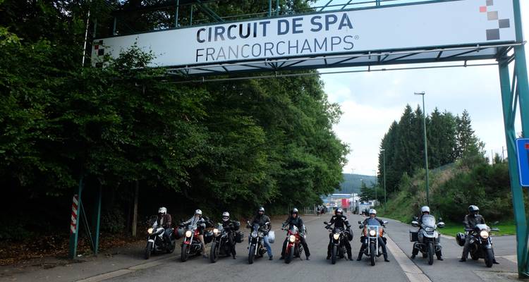 The Heart of Europe in 5 days (Guided) - Ride in Tours 3