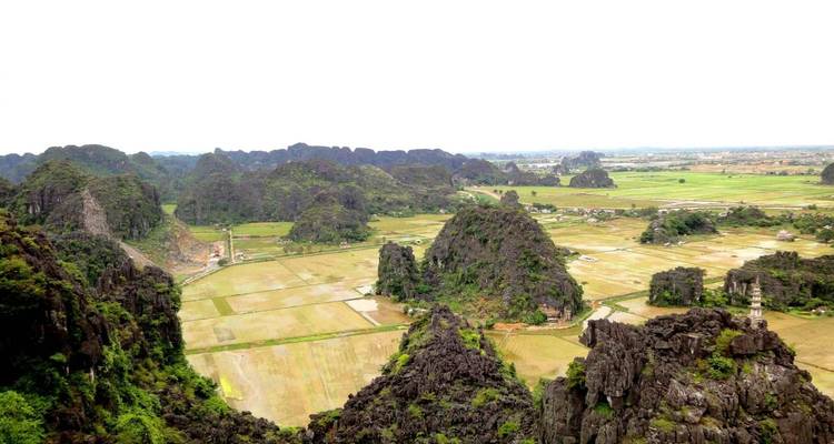 5 días descubre Hanói con la excursión a la cueva de Mua y crucero por la bahía de Halong - Crossing Vietnam Tour 3