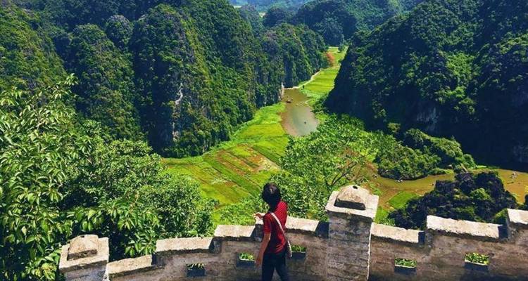5 días descubre Hanói con la excursión a la cueva de Mua y crucero por la bahía de Halong - Crossing Vietnam Tour 2