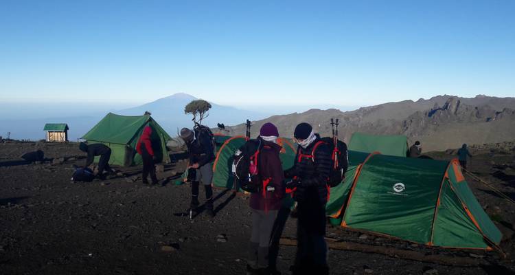 KiLimanjaro Escalada ruta Londorosi 11 días *Todo el alojamiento y Traslado al aeropuerto Incluido*. - Zara Tours (Zara Tanzania Adventures) 8