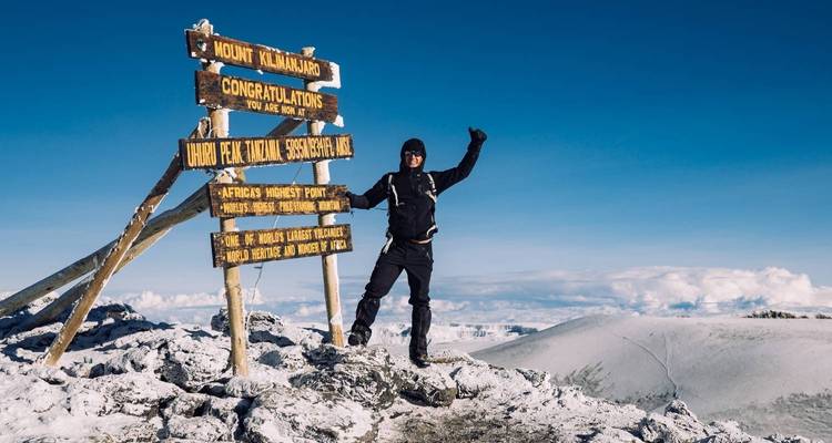 KiLimanjaro Escalada ruta Londorosi 11 días *Todo el alojamiento y Traslado al aeropuerto Incluido*. - Zara Tours (Zara Tanzania Adventures) 3