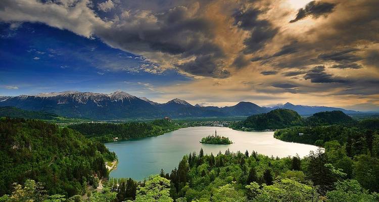 Cycling from Alps to Adriatic Sea via Friuli Venezia Giulia - LIFE Adventures 3