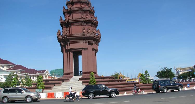 The Best of Indochina - Threeland Travel 8